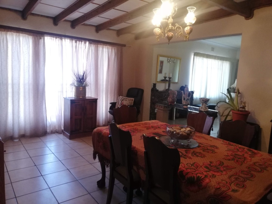 To Let 3 Bedroom Property for Rent in Flamwood North West